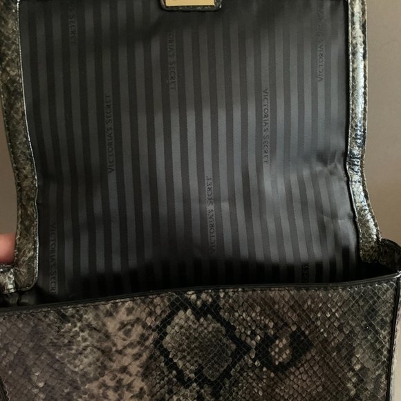 Victoria Secret Snakeskin Python Faux Leather Satchel Bag - Picture 4 of 6